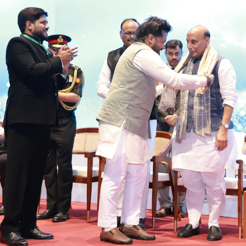 A mark of respect: Hemant Dixit Sir, Chairman of Centurion Foundation, honoured Hon’ble Defence Minister Rajnath Singh at Times Samman 2026.